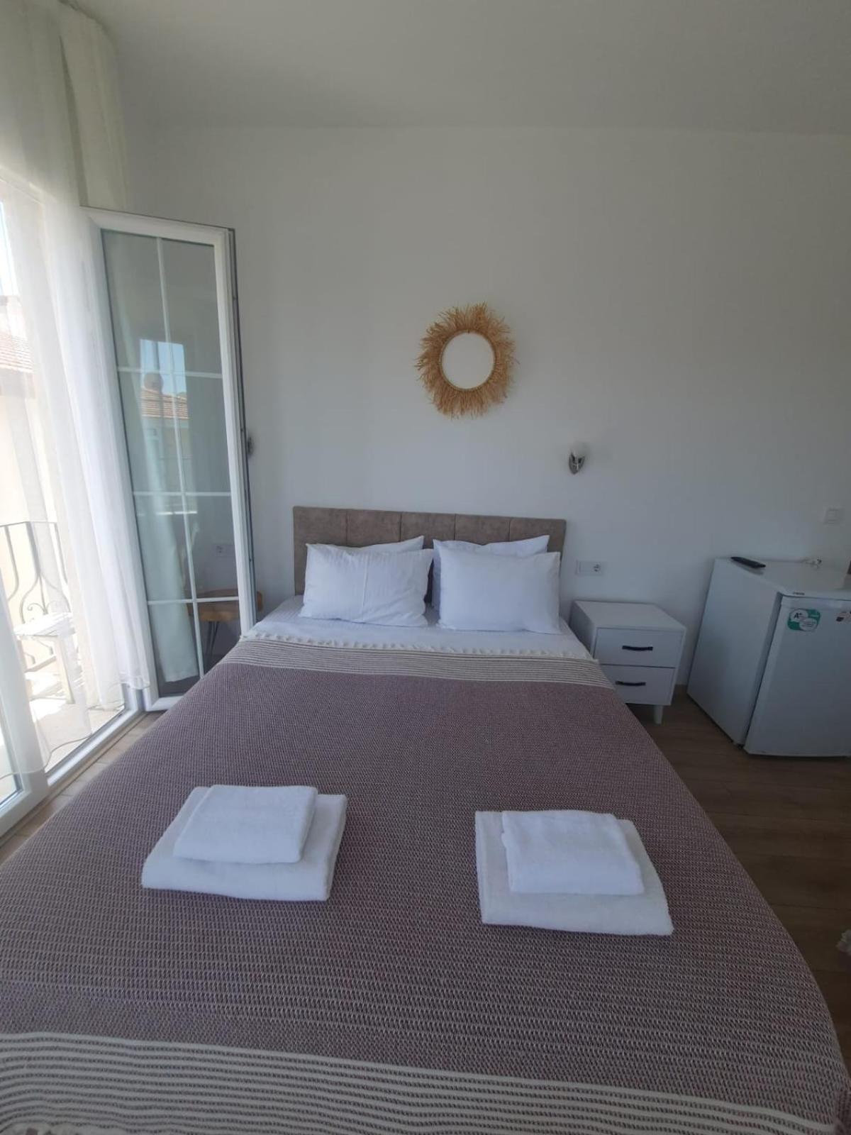 Adil Pansiyon Cesme Exterior foto